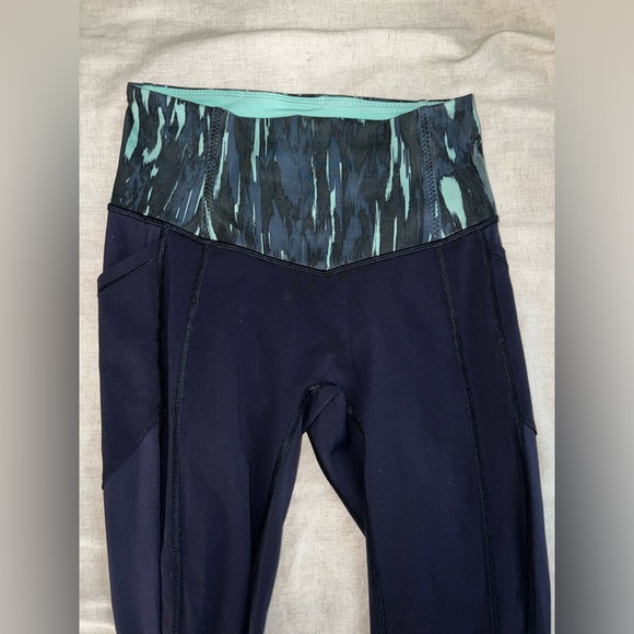 Lululemon All The Right Places Crop Leggings - Picture 4 of 4